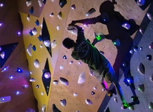 Clift - Installation einer interaktiven LED-Kletterwand für alle Level