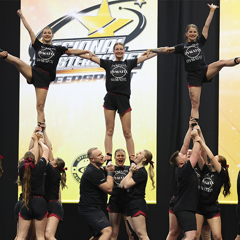 Uniformen-Finanzierung der Dymatix Cheerleader Wernigerode