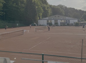 Matchpoint Zukunft: Neue Kabinen für Jung & Alt