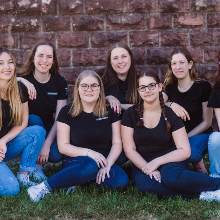 Uniformen für Junioren- und Aktivengarde