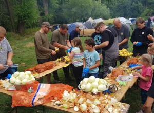 Anschaffung eines Kühlanhängers sowie weitere Materialien