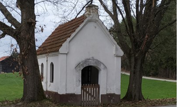 Denkmalgeschützte Kapelle Radmoos sanieren