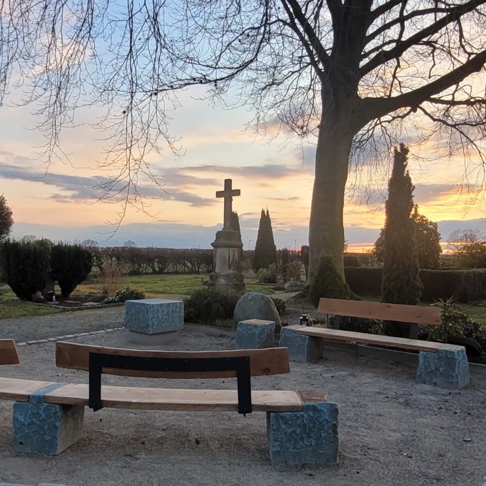 Friedhof Hattrop - Ort der Trauer und Begegnung