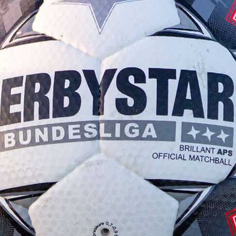 Trainingsbälle fürs Bezirksligateam