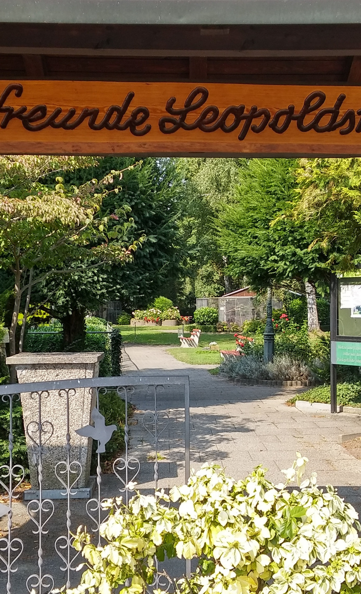 Tierfutterautomat für Ziegen und Hirsche im Vogelpark Leopoldshafen
