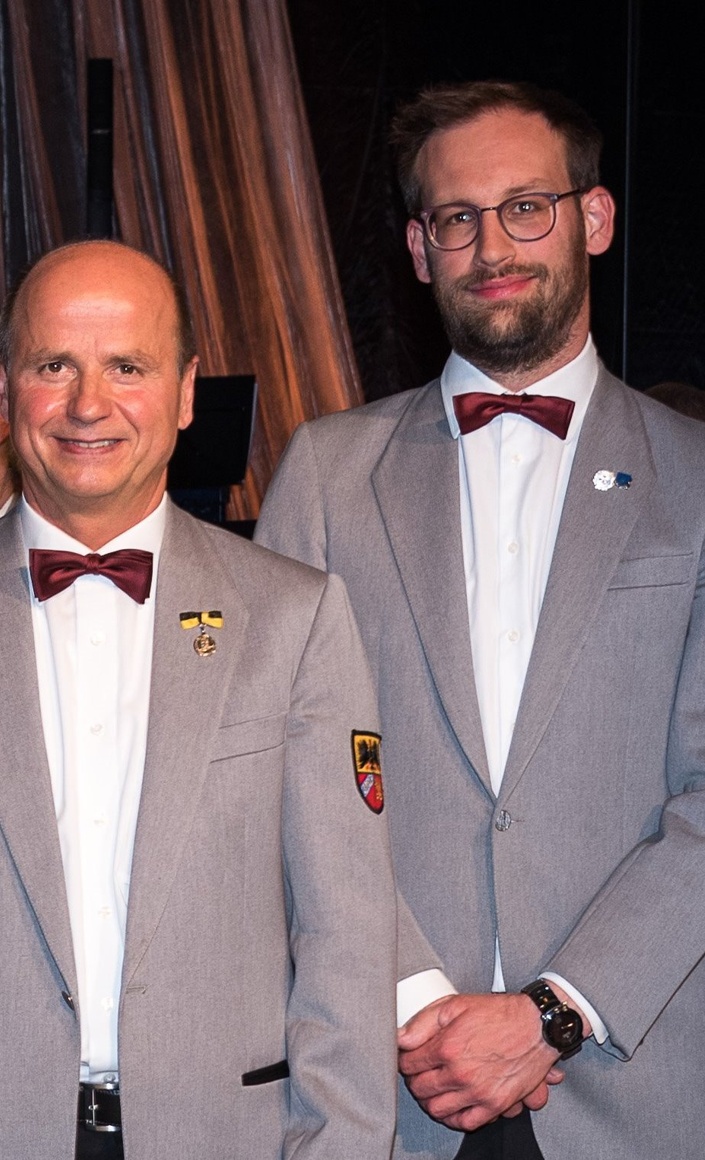 Neue Uniformen für die Stadtkapelle