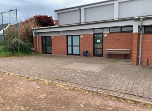 Volksbank: Defibrillatoren an öffentl. Orten in Emmerthal