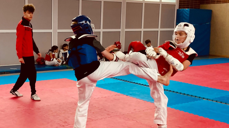 Elektronische Westen für das Taekwondo-Team des TV Kallenhardt e.V.