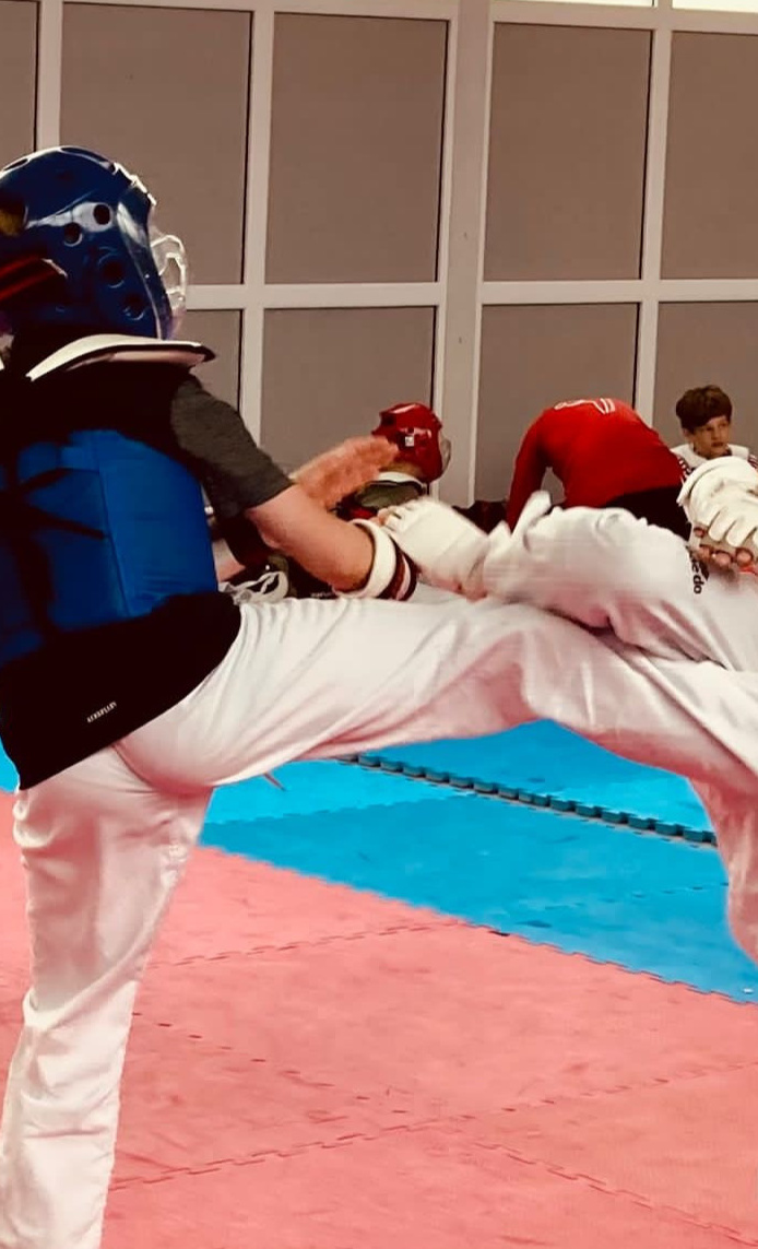 Elektronische Westen für das Taekwondo-Team des TV Kallenhardt e.V.