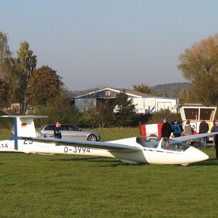 Funkgeräte für Segelflugzeuge