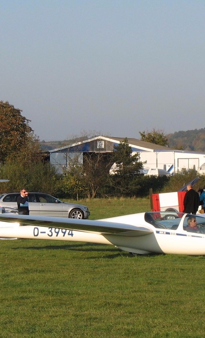 Funkgeräte für Segelflugzeuge