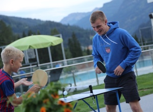 Neue Trainingsausrüstung für Sunderns Jugend