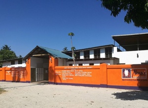 Dacherneuerung -Nice View Medical Centre - Kenia