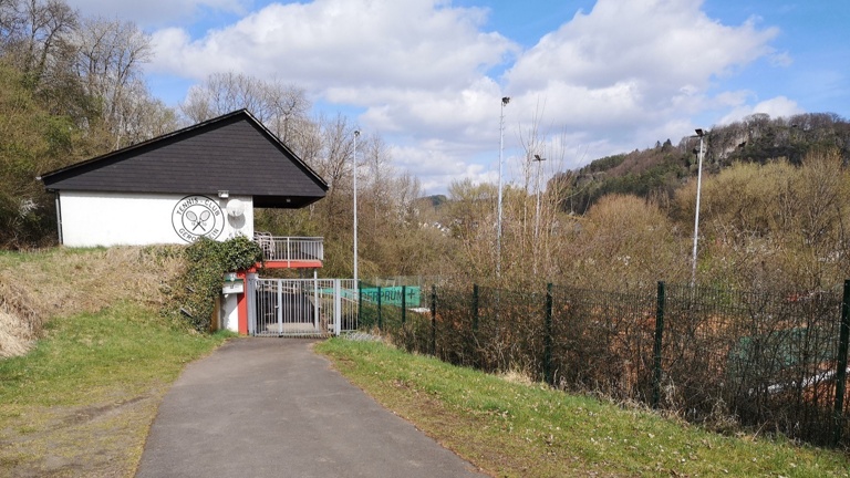 Ein Spielplatz für die Tennisanlage