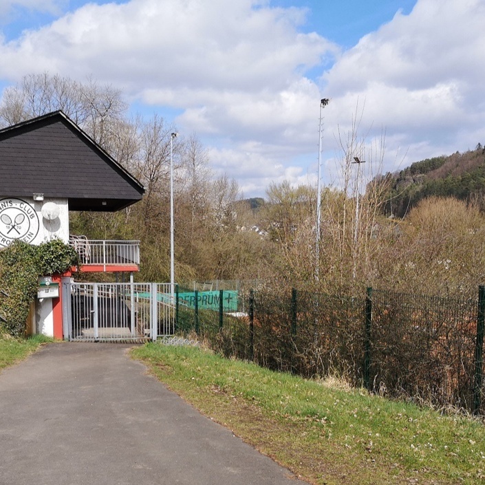 Ein Spielplatz für die Tennisanlage