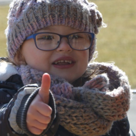 Eine Rutsche für die Kinder der Kita Emilia