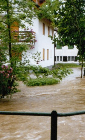 Ergänzung der Hochwasserausrüstung