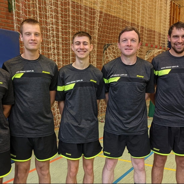 2 Tischtenniswettkampftische und Zubehör für den TTC Wemmetsweiler