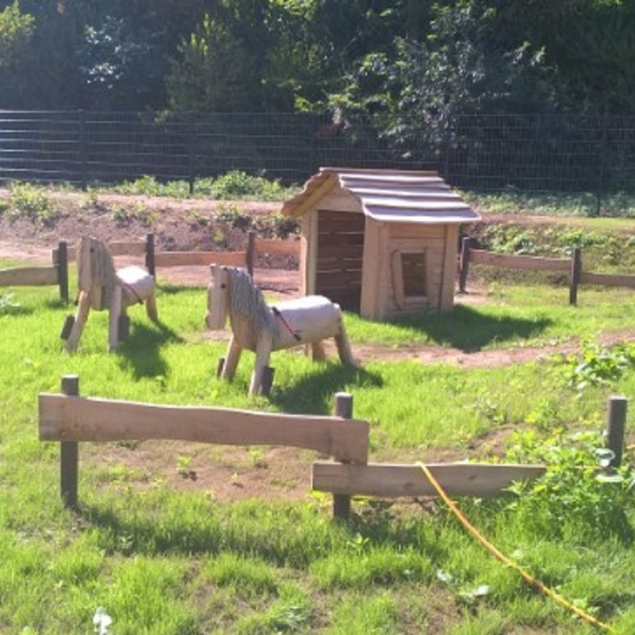 Neuer Ponyhof für den Ev. Jona Kindergarten