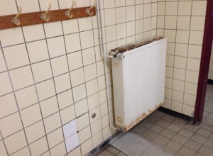 Fußballer sind Warmduscher - neue TuS-Duschen
