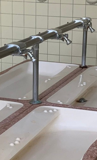 Sanierung Sanitärtrakt Turnhalle Wehrden
