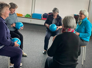 Gymnastikstühle für den Reha- und Seniorensport