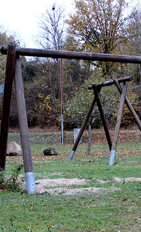 Neue Schaukel Kinderspielplatz