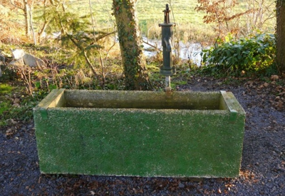 Brunnentrog für den Grillplatz in Zierolshofen