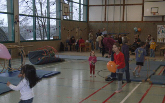 Schutzboden für die Turnhalle Wipperfeld