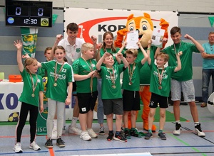 Neue Trikots für die Korfball-Jugend des TuS Schildgen