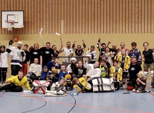 Neue Inline-Skaterhockey-Bande für die TuS Empelde Maddogs