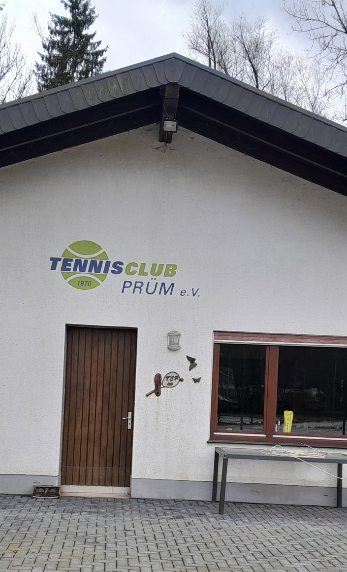 Clubhaus TC Prüm, Wiederherstellung nach der Flut mit Verbesserungen