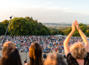 "One Day" – ein Open-Air-Konzert von Gospel im Osten