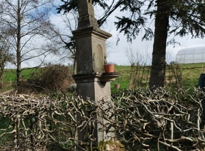 Restauration eines Wegekreuzes aus dem Jahr 1848 in Hörnen bei Olpe