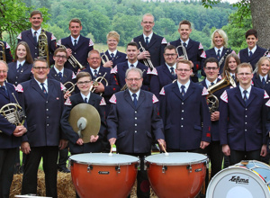 Neue Notenständer für den Musikzug Brachthausen