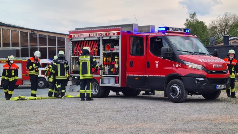 AED Defibrillator für die Feuerwehr Fahrenbach-Lörzenbach