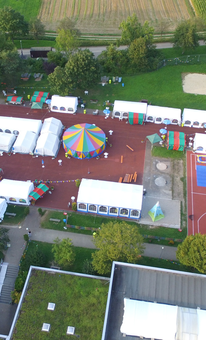 Büroanhänger für Rainbow City