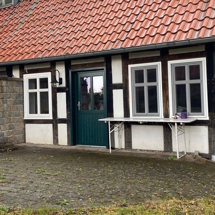 Gartenmöbel für die Wohngruppe Gartnisch 2 in Halle (Westfalen)