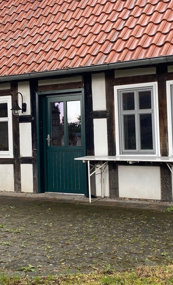 Gartenmöbel für die Wohngruppe Gartnisch 2 in Halle (Westfalen)
