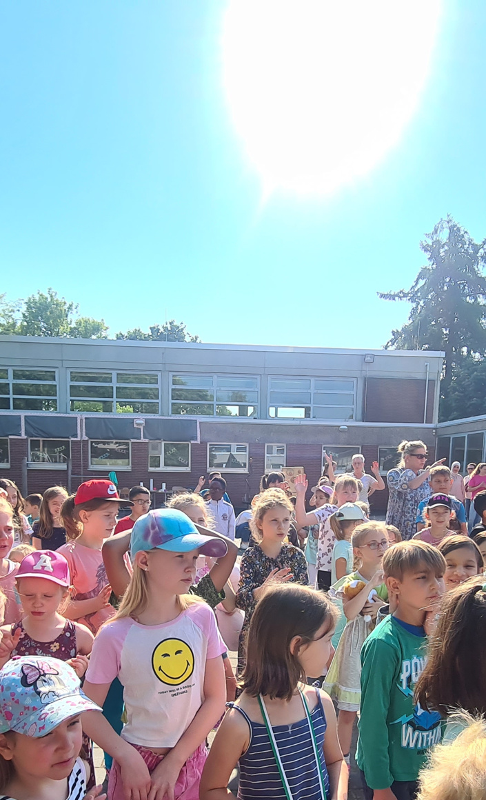 Sonnenschirm für den Schulhof der Nordschule Holzwickede