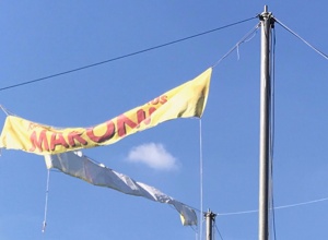 Video - Neue Zeltplane für Zirkuszelt Kinderzirkus Maroni
