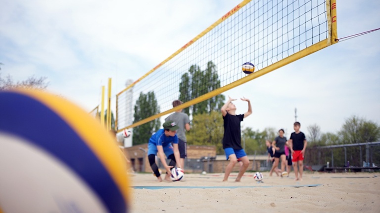 Jugend-Beachvolleyball-Camps