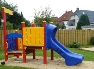 Spielturm für die Kleinen - Spielplatz Am Flüddert