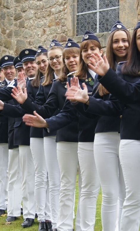 Anschaffung von Uniformwesten