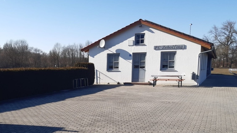 Carport für das Sportgelände Zeholfing