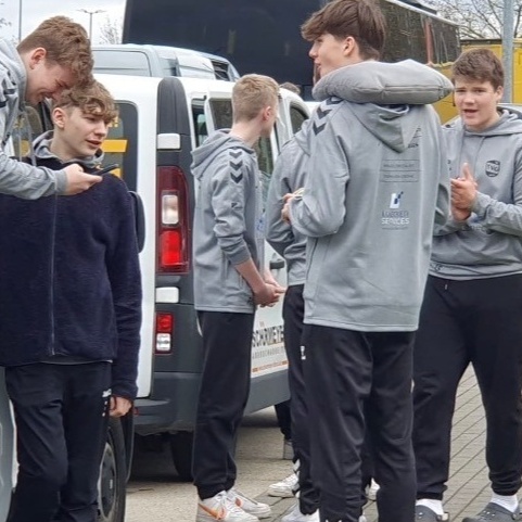 Neuer Vereins-Bulli für unsere Sportlerinnen und Sportler