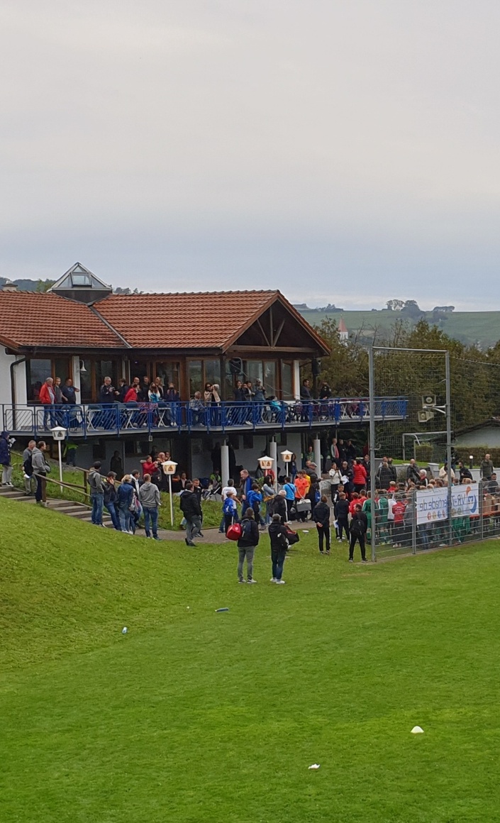 Erneuerung Spiel- und Trainingstore