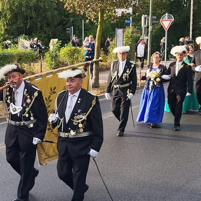 Unsere Schützenfahne braucht eure Unterstützung