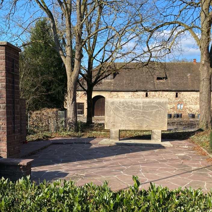 Erhalt des Ehrenmals in Wehrden