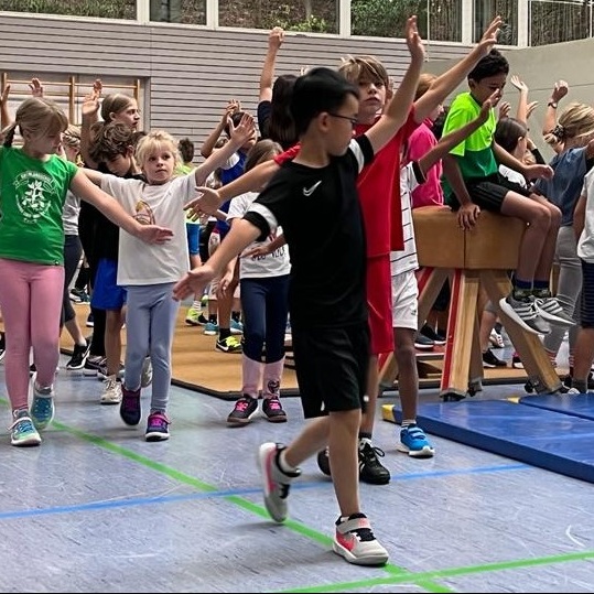 MoveKids: Neue Sport-Shirts für junge Stars
